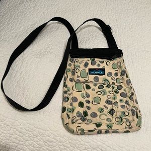 Kavu crossbody bag
